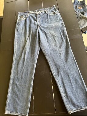 Cinch Men’s Relaxed Light Blue Denim Jeans